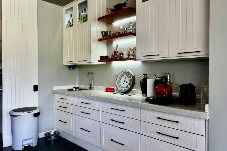 3 Bedroom Property for Sale in Highlands Western Cape